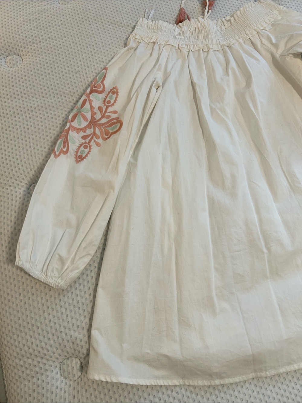 NWT Off-Shoulder Embroidered Tunic Dress - Picture 9 of 10